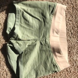 Liz Lange maternity shorts